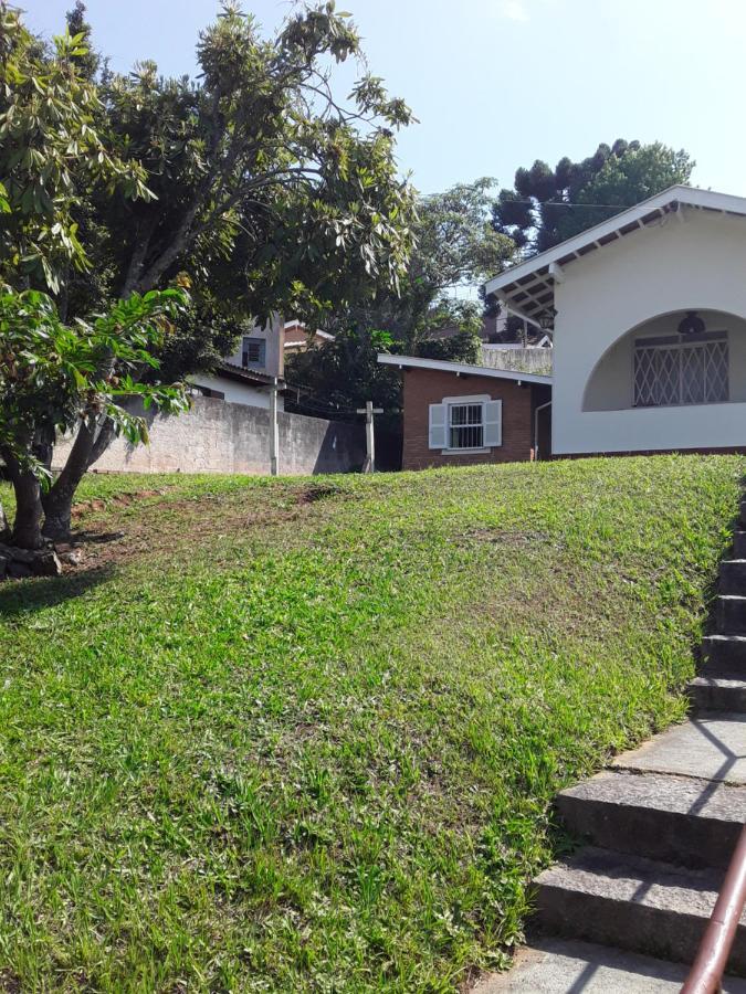 Bem Localizada. Quarto em Acomodações Particulares